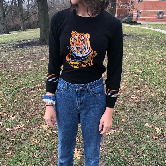 Sweaters - Vintage Cyn Les Shirlee Bengal Tiger Sweater